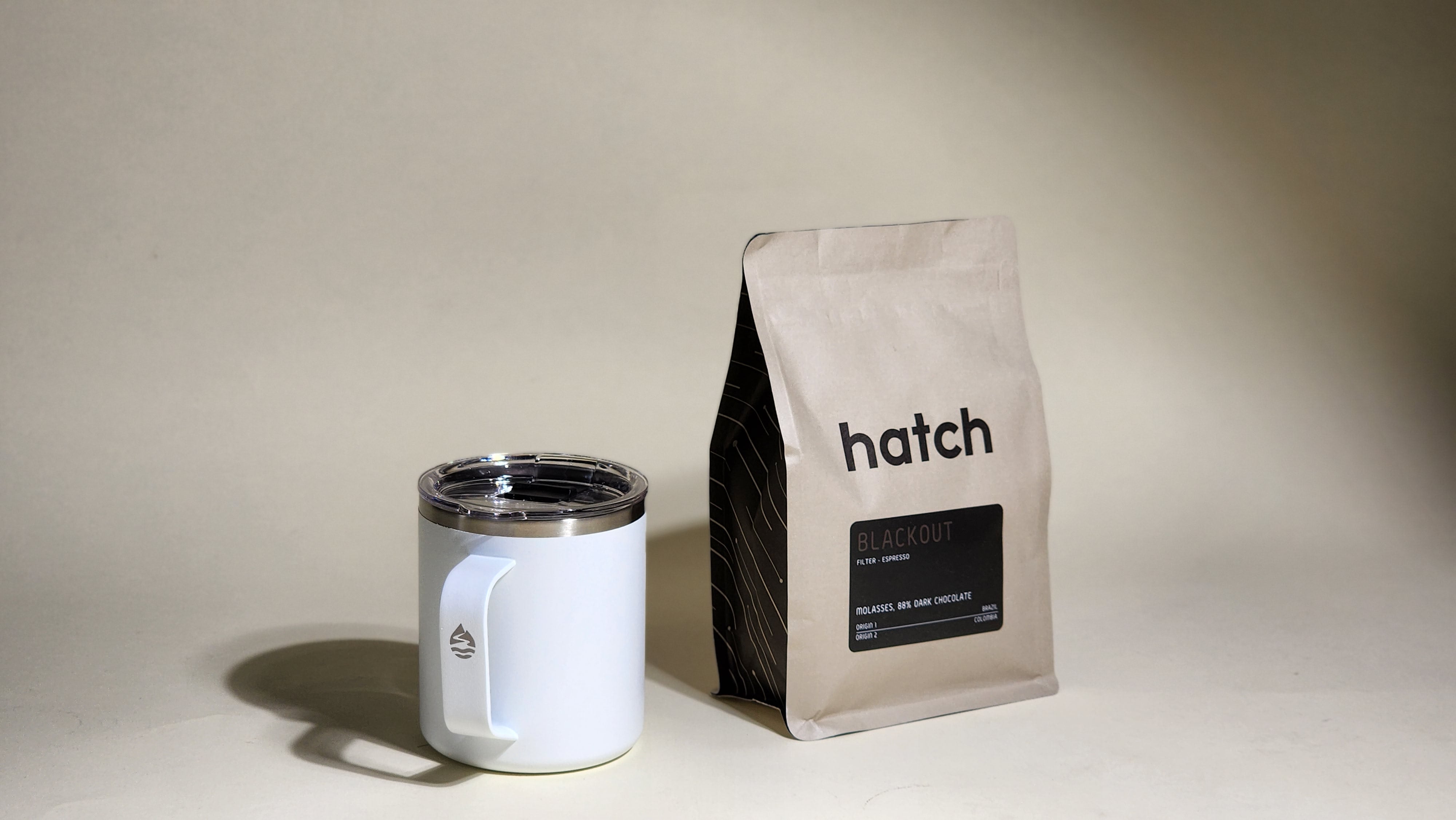 Hatch Coffee - Blackout: A bold blend for comforting days, offering classic flavors with a hint of something new. Crafted from Brazilian and Colombian beans, featuring tasting notes of molasses and 88% dark chocolate. Ideal for bold espresso and filter brewing. Explore our core coffee offerings: Supernova, Starlight, Gamma, and Blackout blends.