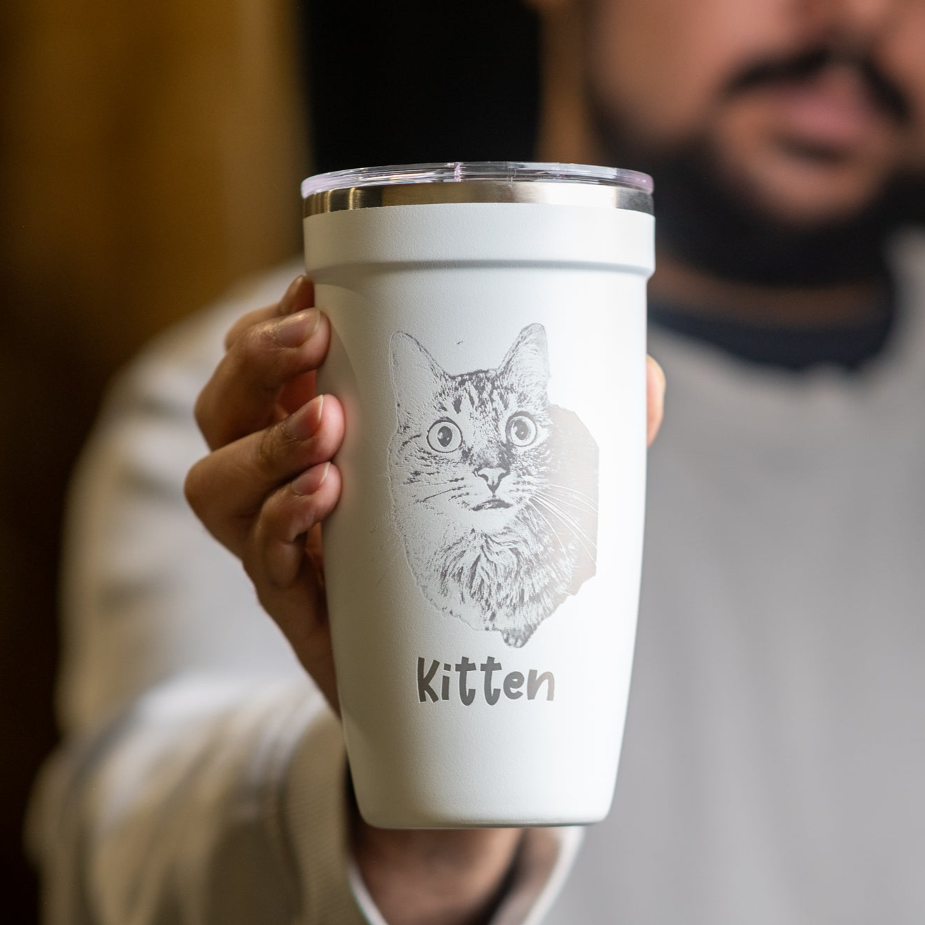 LAMOSE Personalized white insulated tumbler with engraved cat face and 'Kitten' text, ideal for custom drinkware and pet lovers.